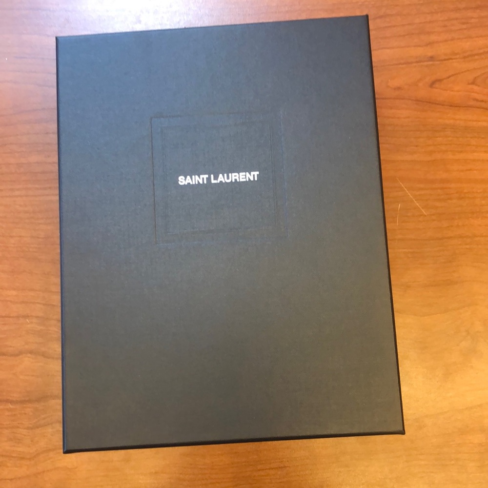 Saint Laurant Box